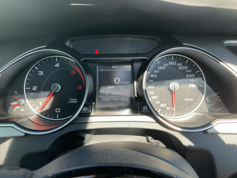 Audi A5 2.0 TDI — zdjęcie 13