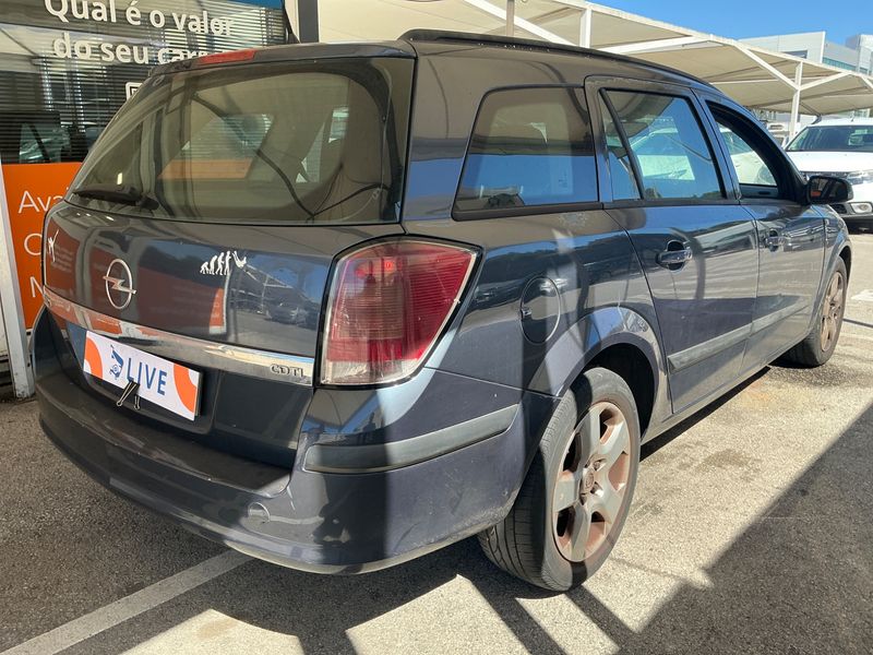 Opel Astra 1.3 CDTI Edition — zdjęcie 2