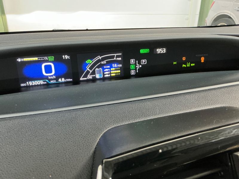 Toyota Prius 1.8 Style — zdjęcie 13