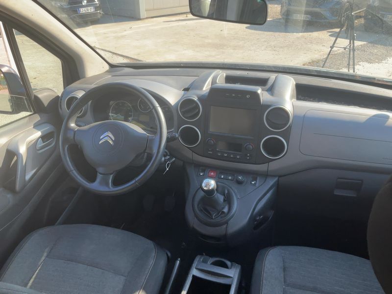 Citroen Berlingo 1.2 PureTech Shine 2018 – снимка 17