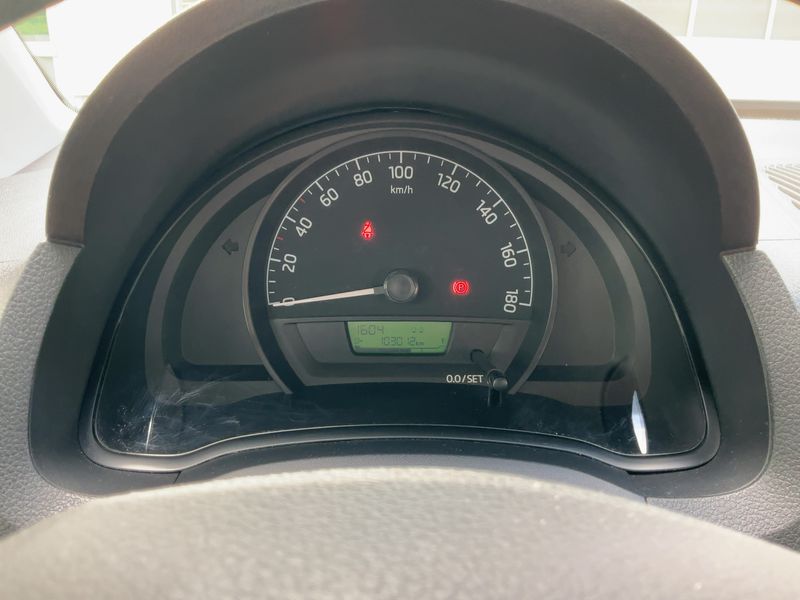 Skoda Citigo 1.0 MPI Cool Edition — zdjęcie 13
