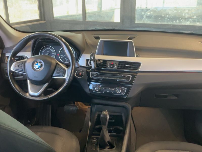 BMW X1 sDrive 18d Advantage — zdjęcie 12