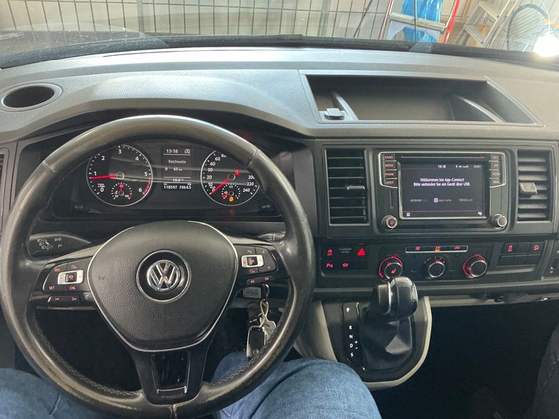 Volkswagen T6 Transporter 2.0 TDI Kasten lang 4Motion — zdjęcie 12