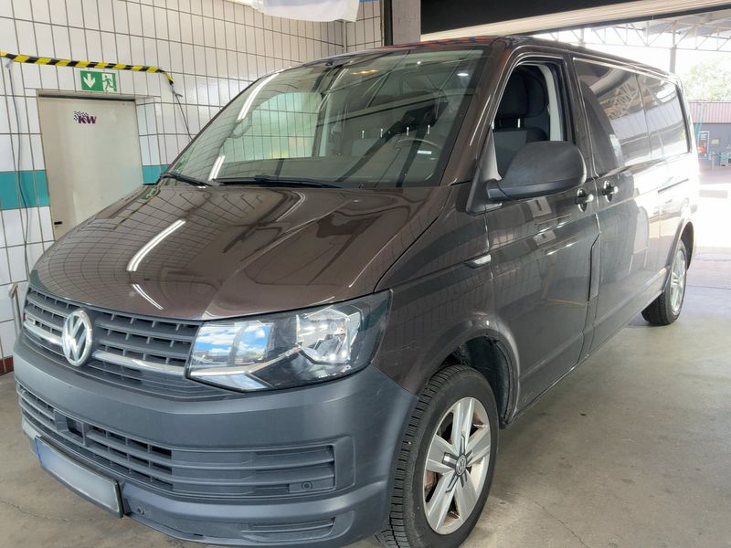 Volkswagen T6 Transporter 2.0 TDI Kasten lang 4Motion — zdjęcie 1