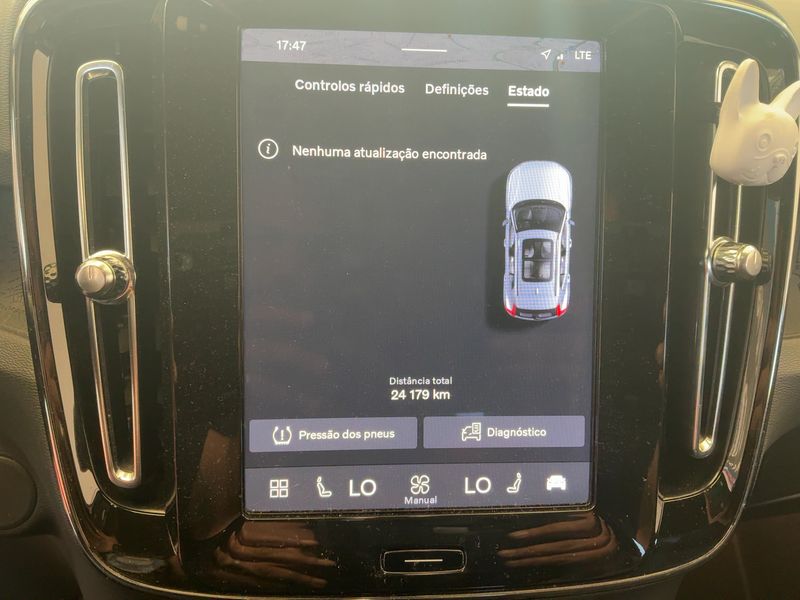 Volvo XC40 Recharge 185 kW Extended Range Plus 2WD — zdjęcie 13