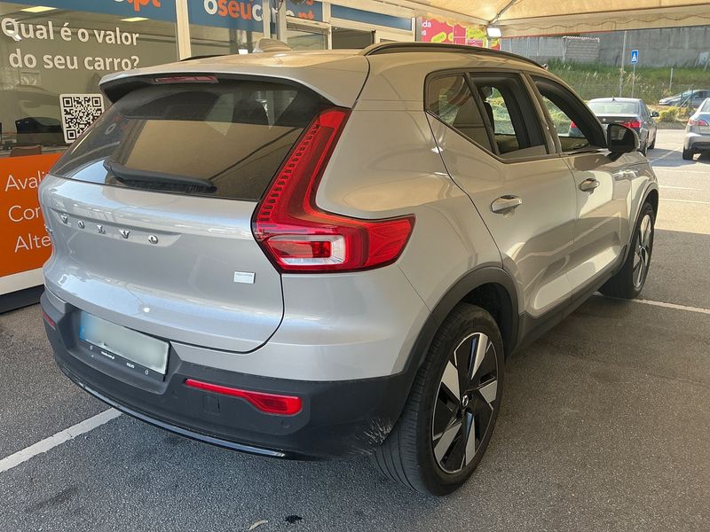Volvo XC40 Recharge 185 kW Extended Range Plus 2WD — zdjęcie 6