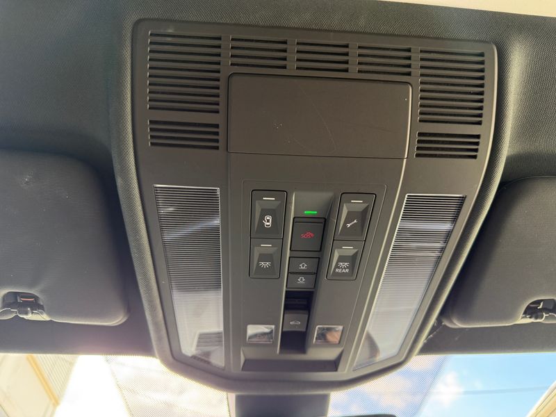Volkswagen Touareg 3.0 V6 TDI R-Line 4Motion — zdjęcie 25