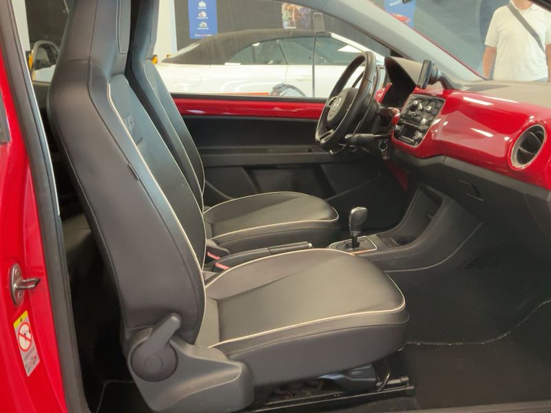 Volkswagen up! 1.0 High up! 2013 – снимка 16