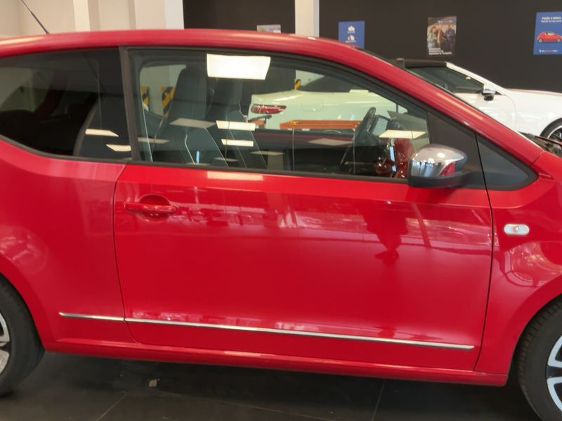 Volkswagen up! 1.0 High up! 2013 – снимка 10