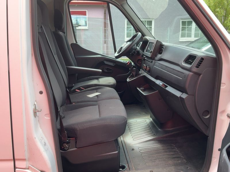 Renault Master 2.3 dCi L2H2 HKa 3,5 Komfort — zdjęcie 11