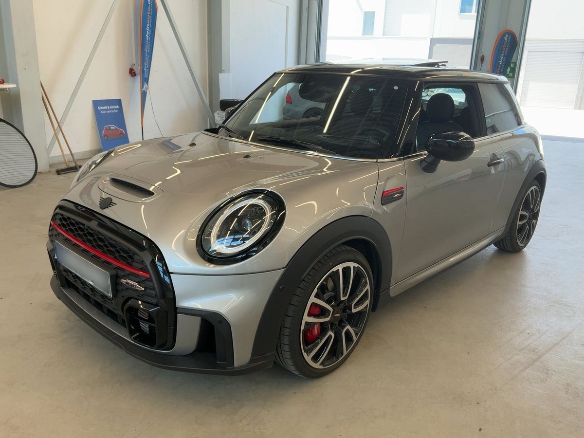 MINI John 2024 — photo 1