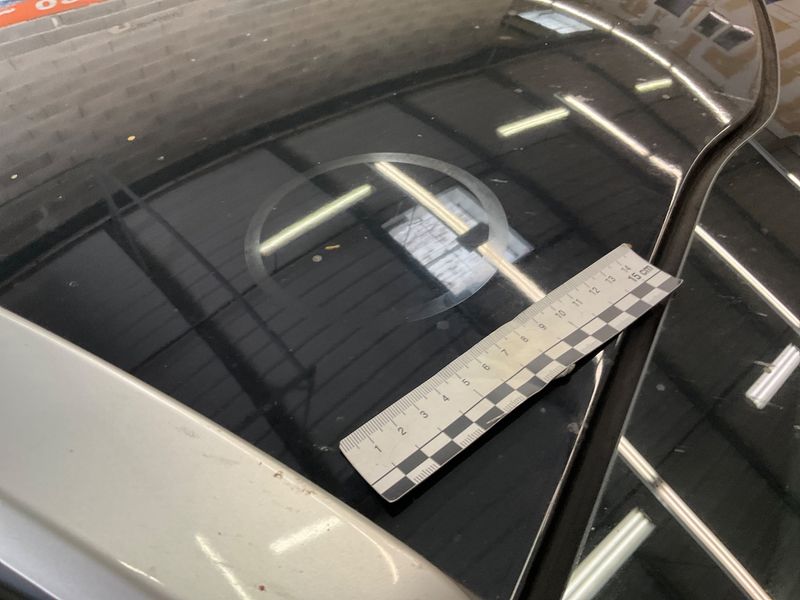 Peugeot 2008 1.5 Blue-HDi Allure 2018 – снимка 31