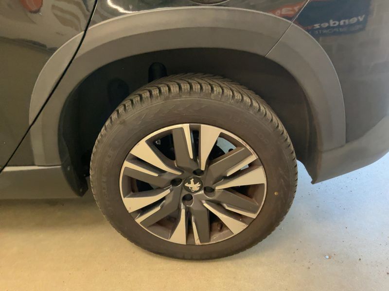Peugeot 2008 1.5 Blue-HDi Allure 2018 – снимка 5