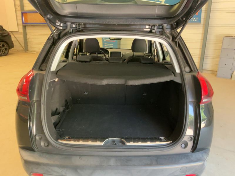 Peugeot 2008 1.5 Blue-HDi Allure 2018 – снимка 15