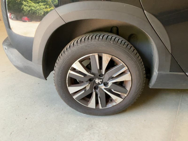 Peugeot 2008 1.5 Blue-HDi Allure 2018 – снимка 9