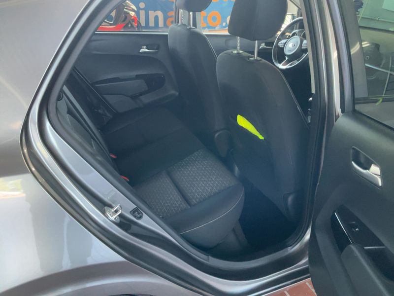 Kia Picanto 1.0 Dream Team — zdjęcie 14