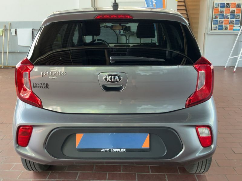 Kia Picanto 1.0 Dream Team — zdjęcie 5