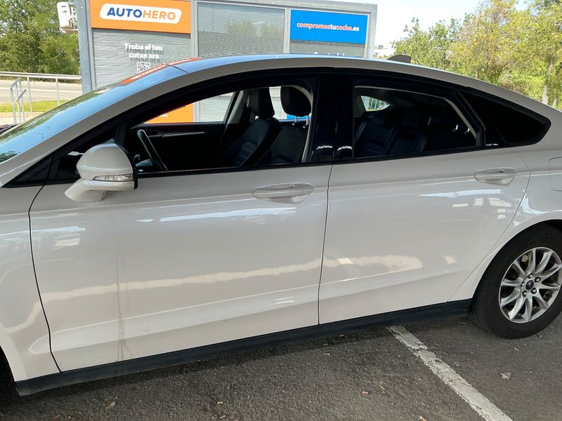Ford Mondeo 2.0 TDCi EcoBlue Trend — zdjęcie 4