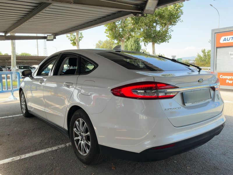Ford Mondeo 2.0 TDCi EcoBlue Trend — zdjęcie 3