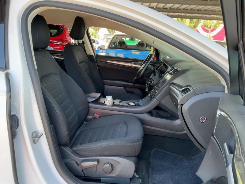 Ford Mondeo 2.0 TDCi EcoBlue Trend — zdjęcie 11