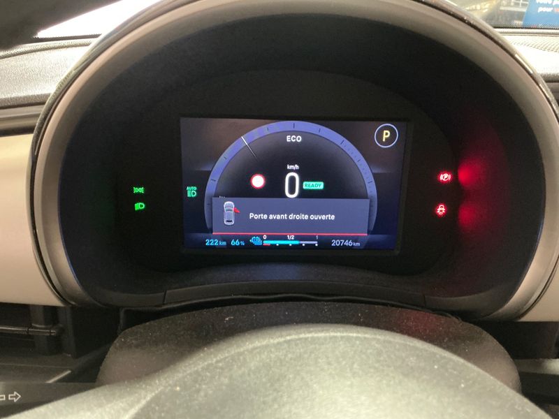 Fiat 600e electric drive 115 kW la Prima — zdjęcie 13