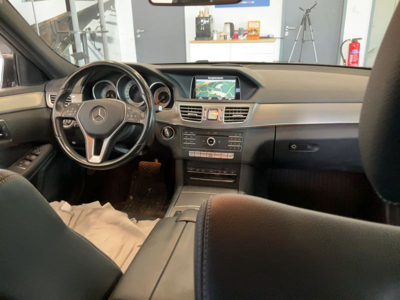 Mercedes-Benz E-Klasse E 220 CDI T BlueTEC Avantgarde 2015 – снимка 18