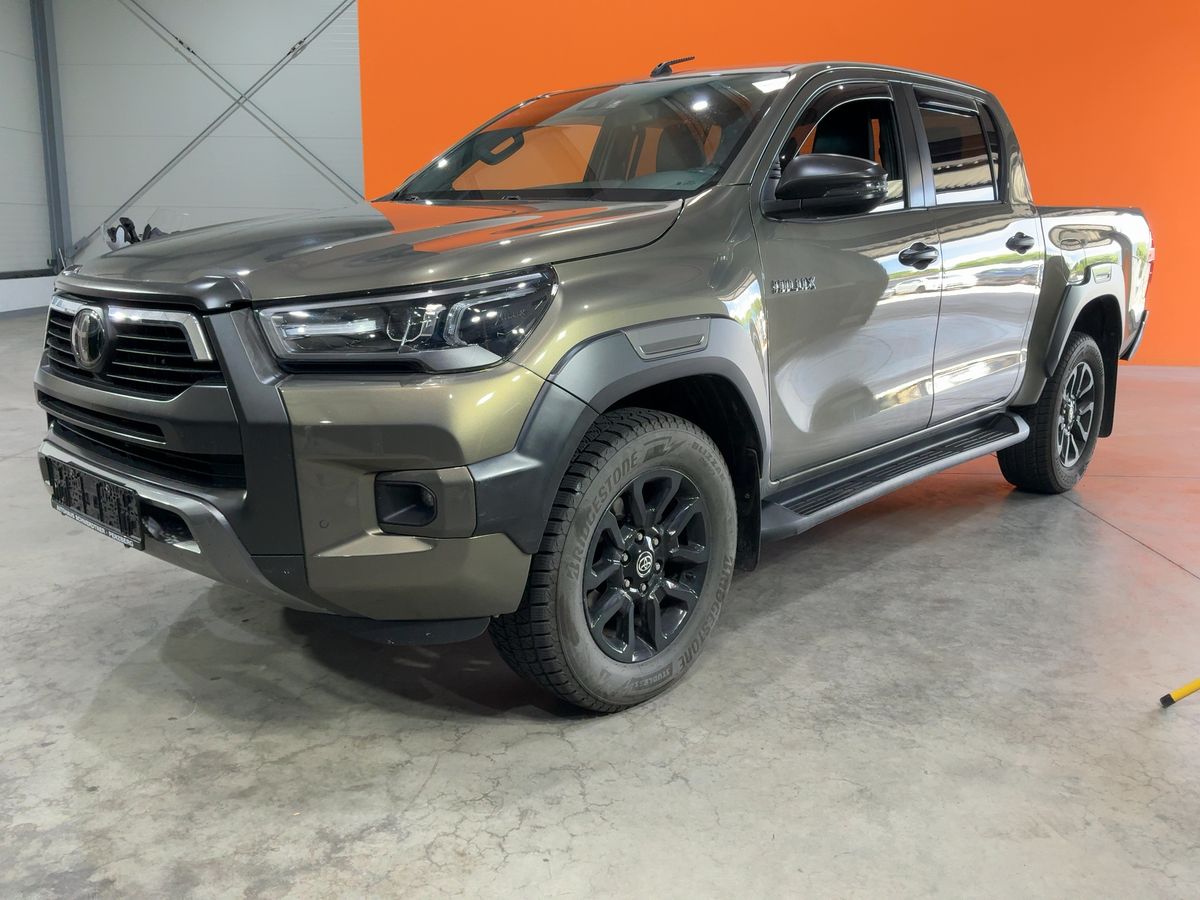 Toyota Hilux 2021 — photo 1