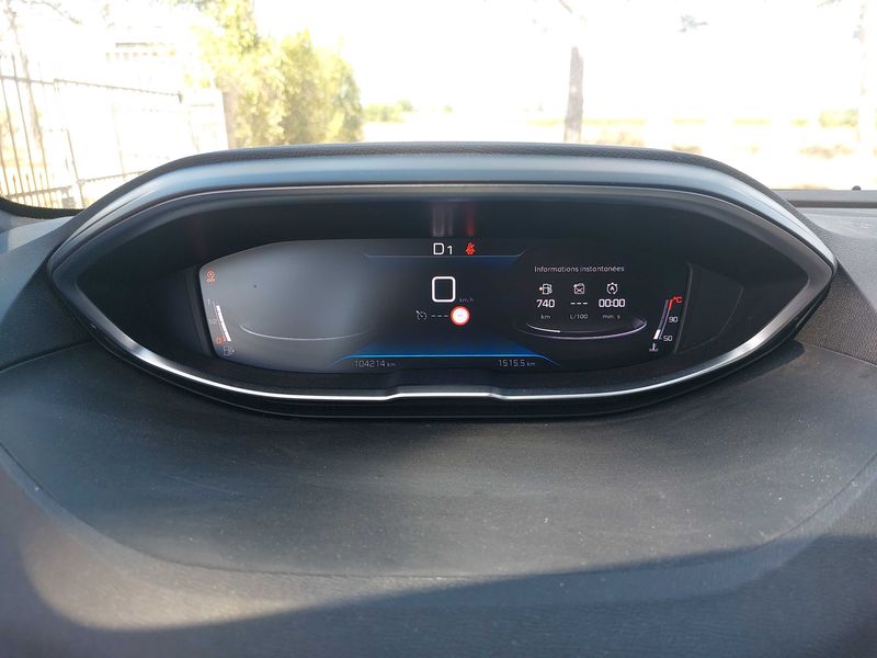 Peugeot 3008 1.5 Blue-HDi Allure Pack 2023 – снимка 12