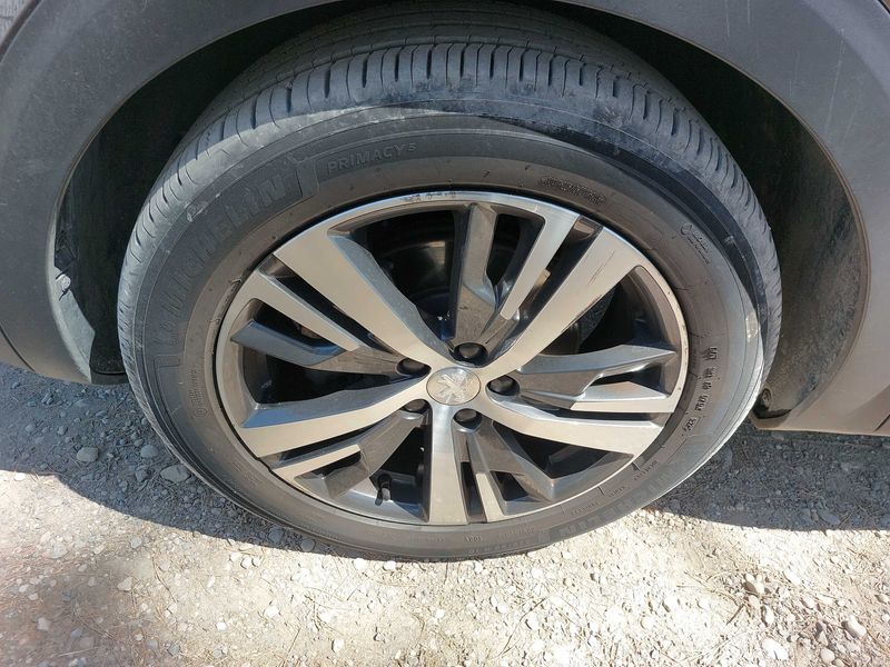 Peugeot 3008 1.5 Blue-HDi Allure Pack 2023 – снимка 40