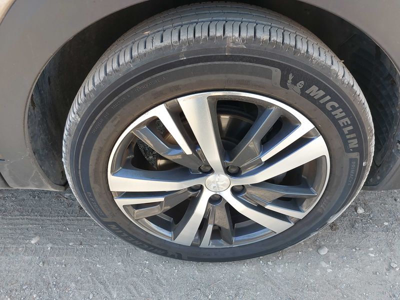 Peugeot 3008 1.5 Blue-HDi Allure Pack 2023 – снимка 27