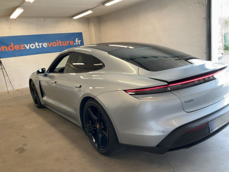 Porsche Taycan 4S — zdjęcie 3