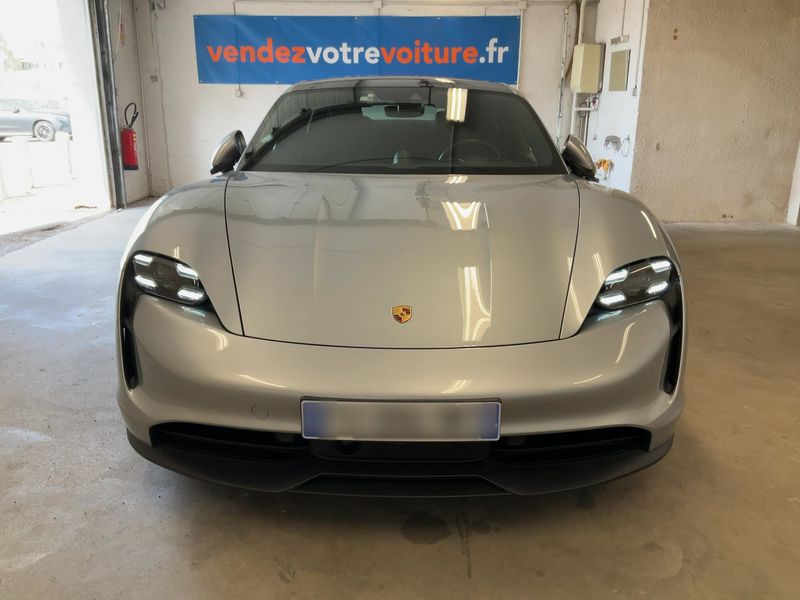 Porsche Taycan 4S — zdjęcie 9