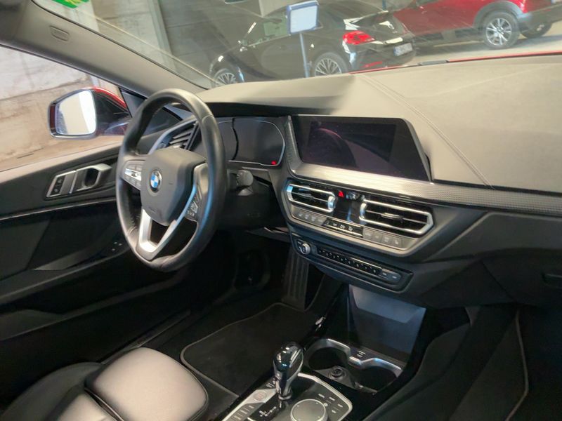 BMW 2er 218i Gran Coupe Sport Line — zdjęcie 12