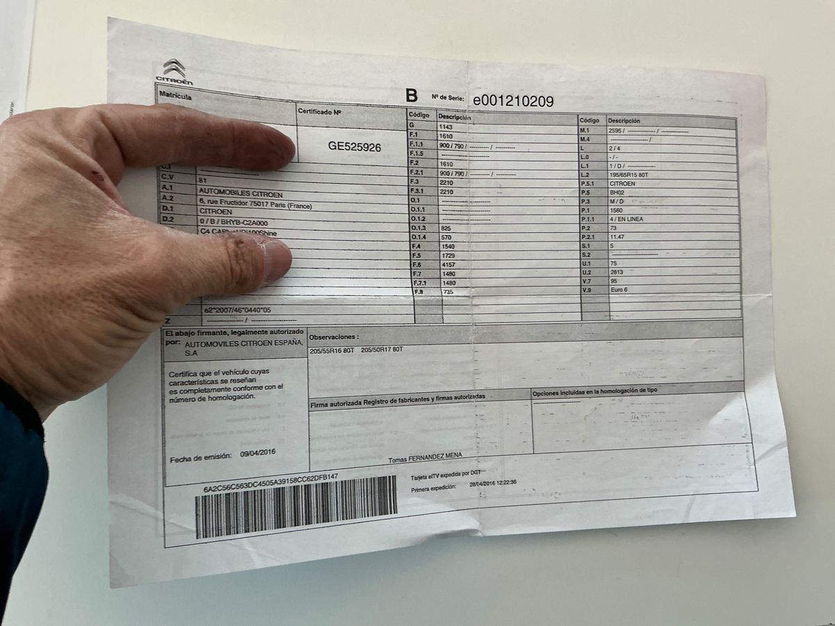 Citroen C4 Cactus 1.6 Blue-HDi Shine