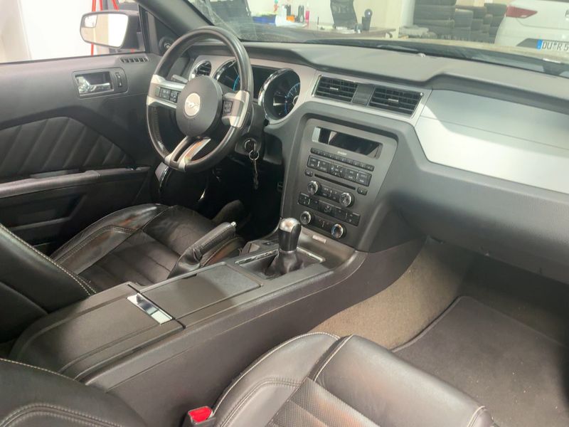 Ford Mustang 2.3 EcoBoost Basis — zdjęcie 12