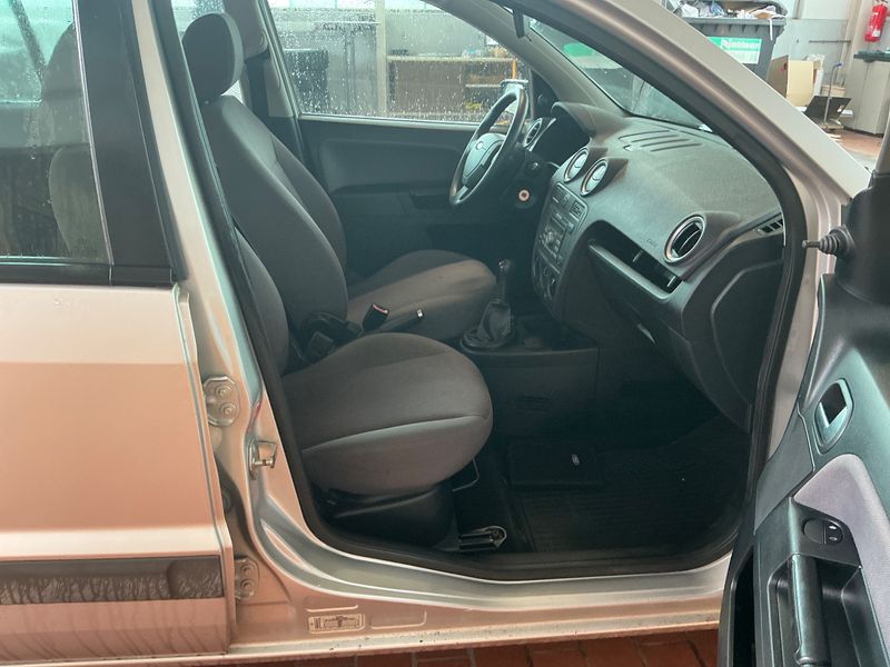 Ford Fusion 1.4 Calero — zdjęcie 3