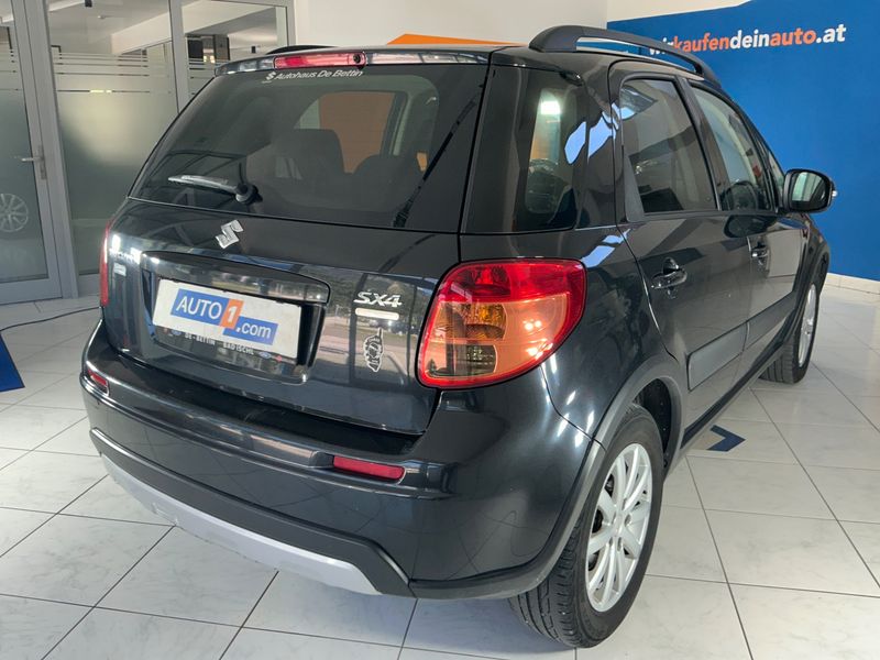 Suzuki SX4 1.6 Navigator GLX — zdjęcie 2