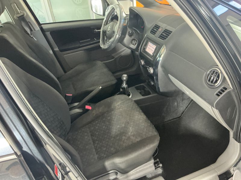 Suzuki SX4 1.6 Navigator GLX — zdjęcie 3