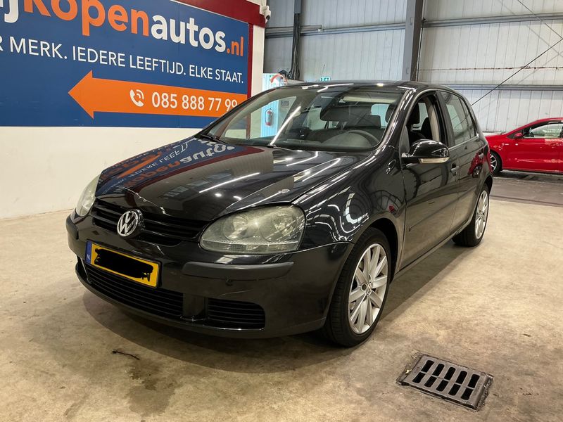 Volkswagen Golf V 1.6 FSI Trendline