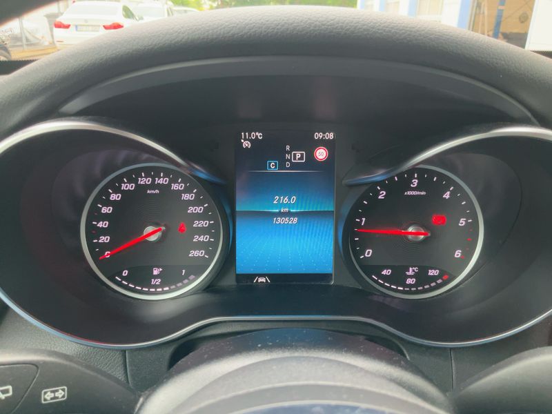 Mercedes-Benz GLC-Klasse GLC 220 d 4Matic AMG Line — zdjęcie 13