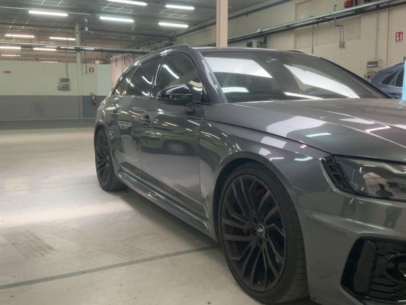 Audi RS 4 2.9 TFSI quattro — zdjęcie 8