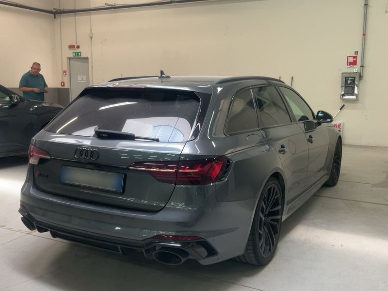 Audi RS 4 2.9 TFSI quattro — zdjęcie 6