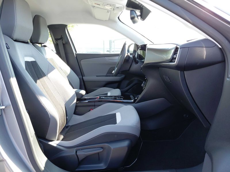 Opel Mokka X 1.2 Turbo Elegance — zdjęcie 10