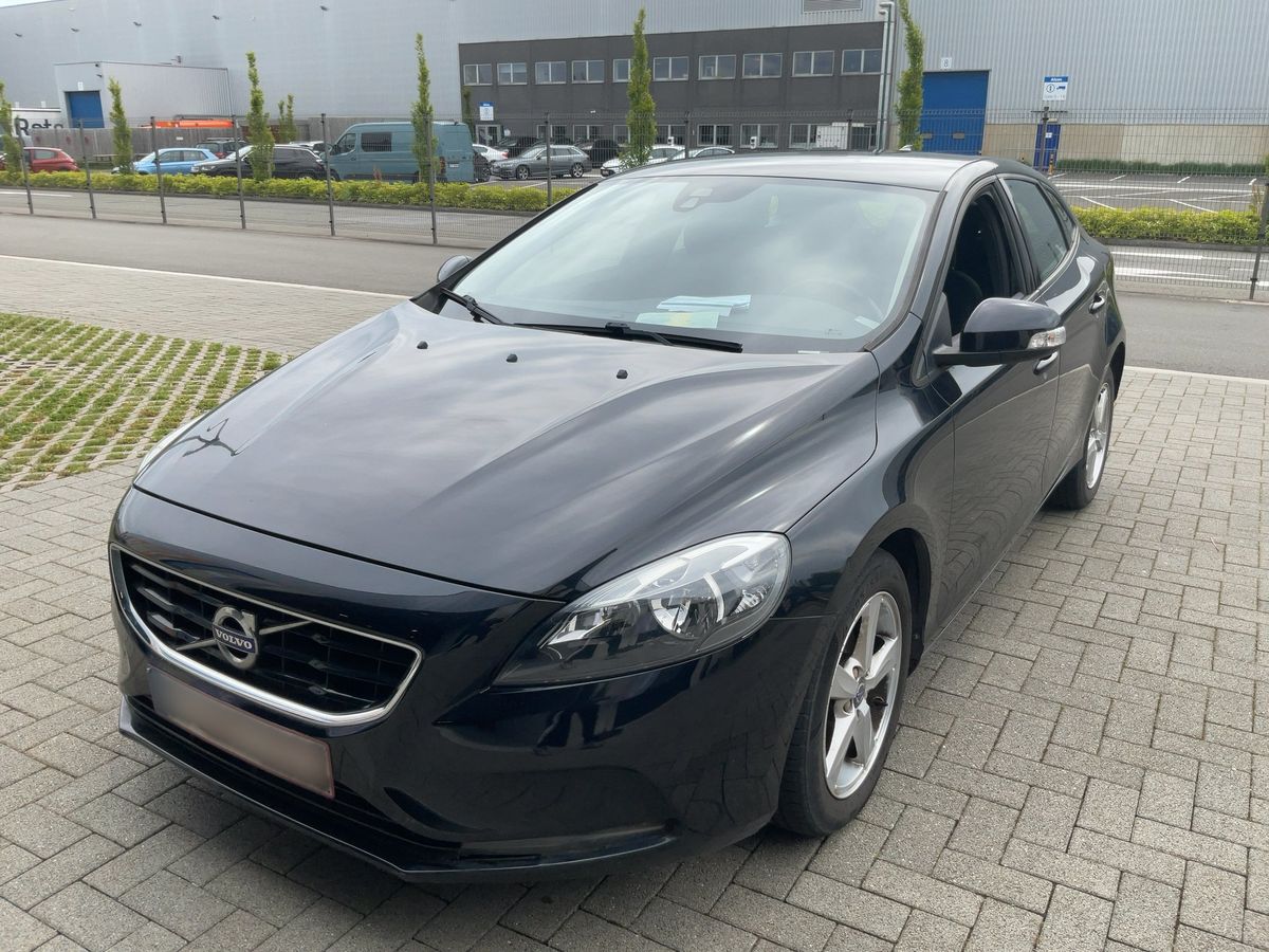 Volvo V40 2015