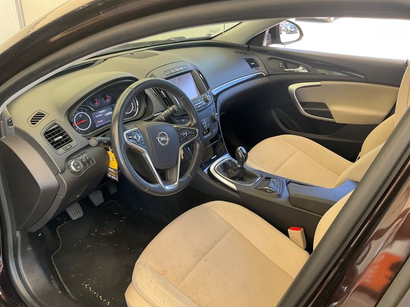 Opel Insignia 2.0 CDTI Selective — zdjęcie 3
