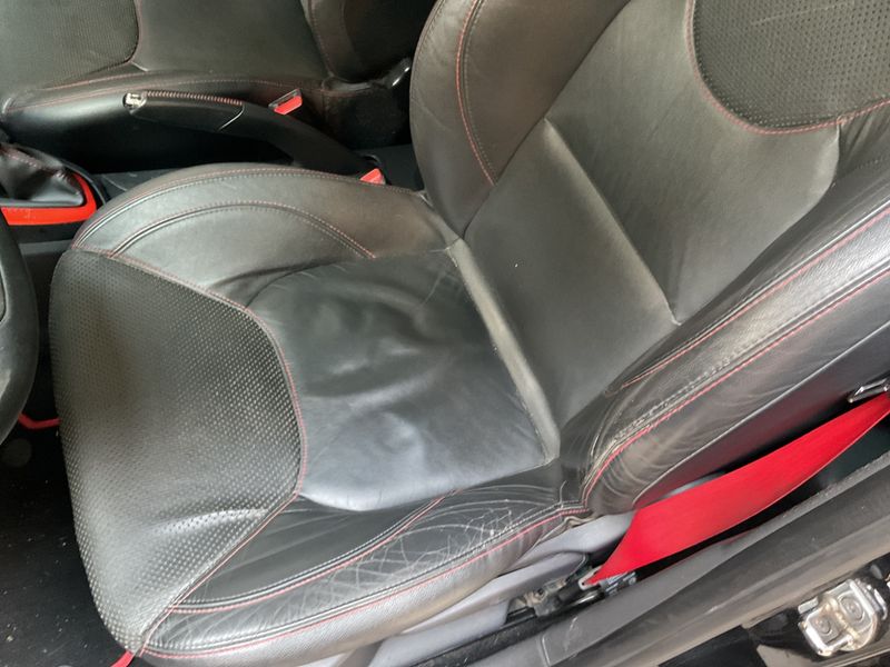 Renault Clio 1.6 Turbo Renault Sport 2013 – снимка 27