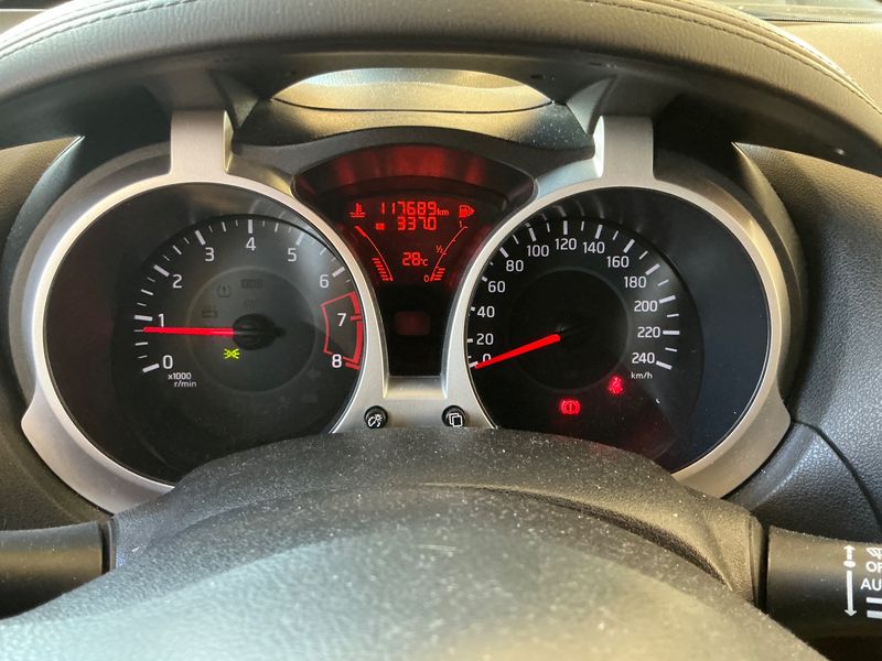 Nissan Juke 1.6 N-Connecta — zdjęcie 13