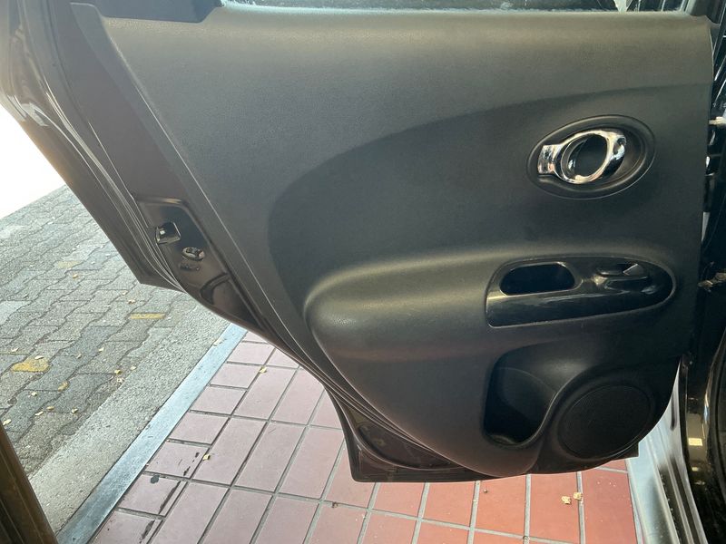 Nissan Juke 1.6 N-Connecta 2016 – снимка 31