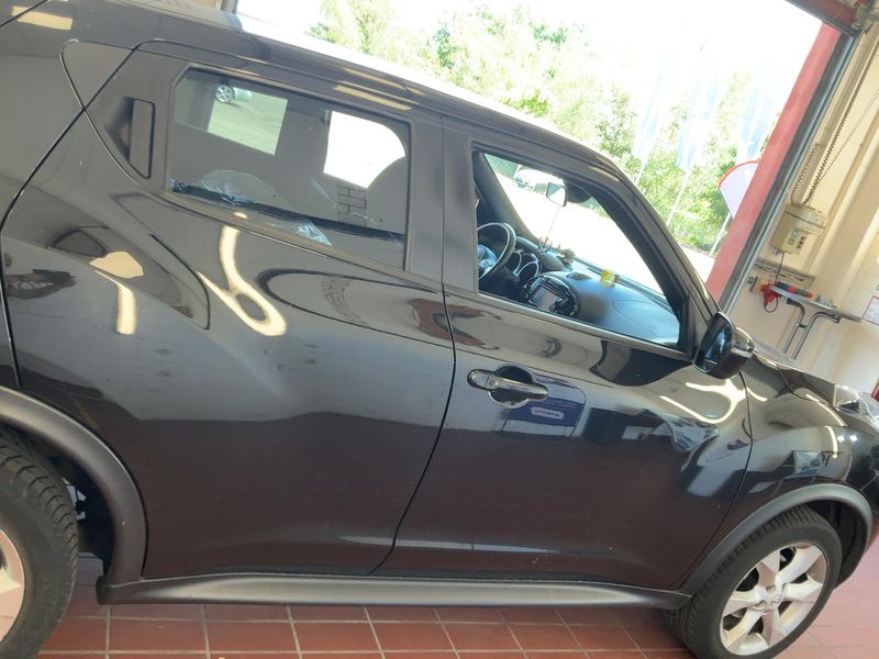 Nissan Juke 1.6 N-Connecta — zdjęcie 7