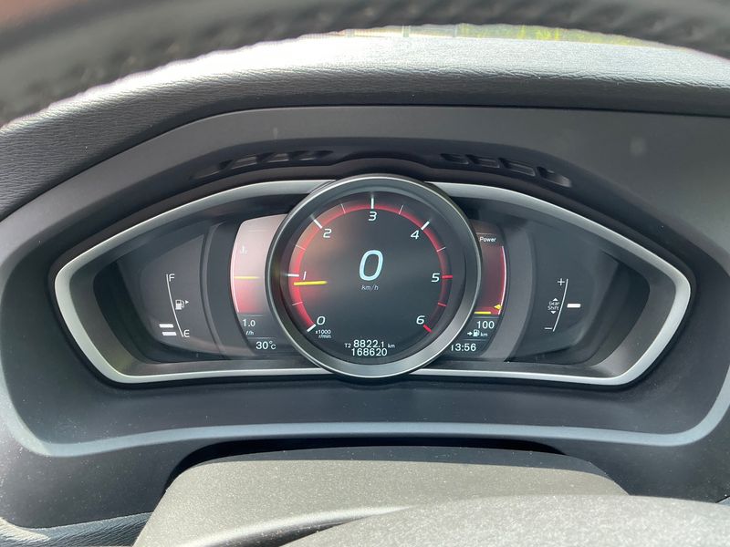 Volvo V40 1.6 D2 Kinetic 2014 – снимка 18